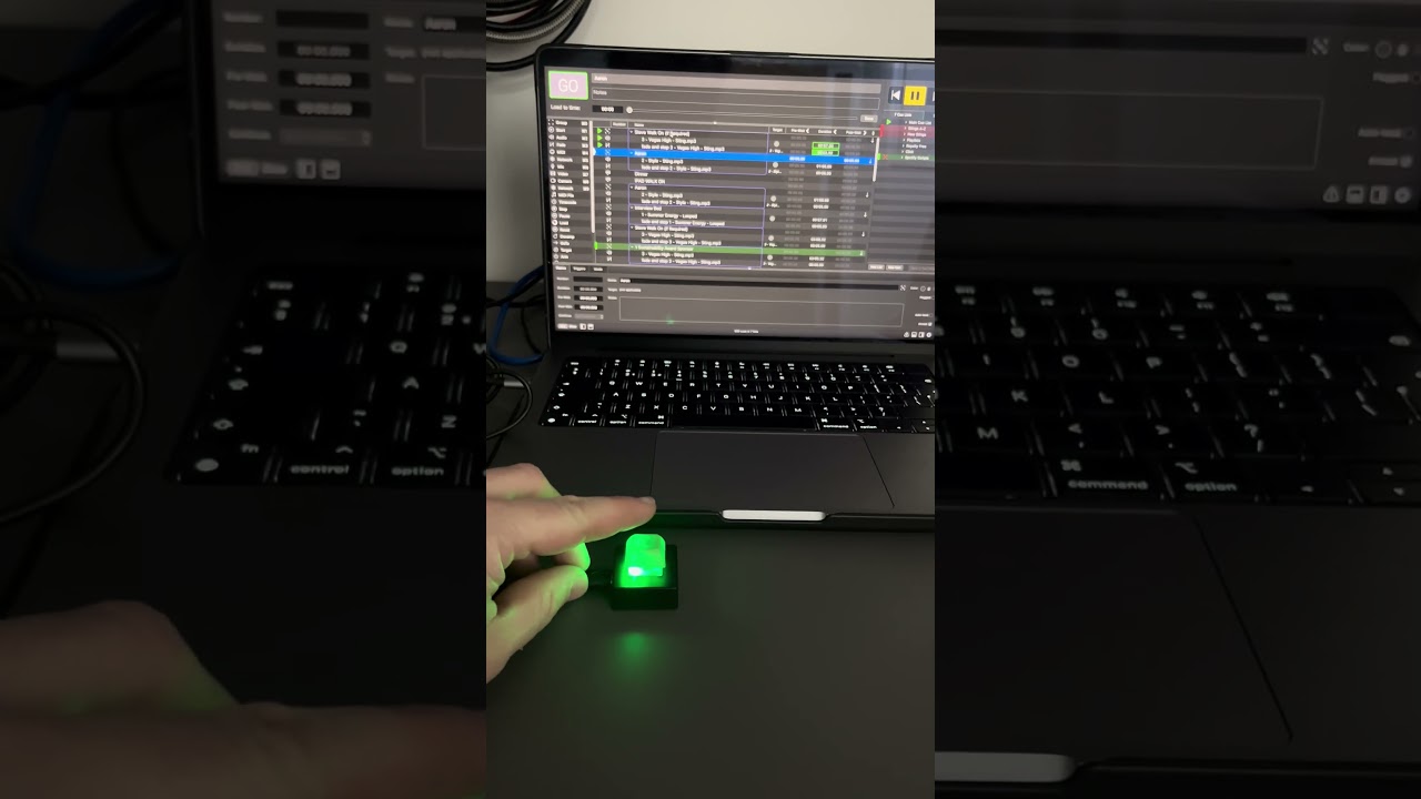 Смотреть «QLAB GO Button Plug and Play. Macro Controller with LED. SPACE BAR Spacebar External» на YouTube Смотреть «QLAB GO Button Plug and Play. Macro Controller with LED. SPACE BAR Spacebar External» на YouTube