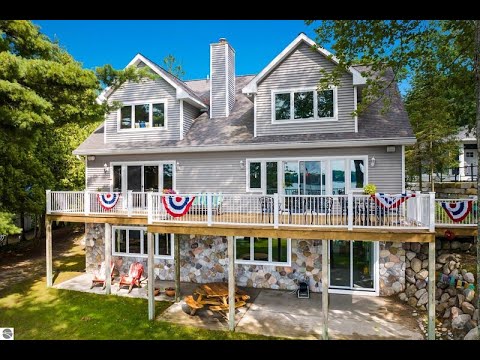 5880 Lake Ann Road, Lake Ann, MI home video tour