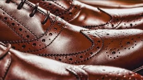 Why are brown shoes bad for job interviews?