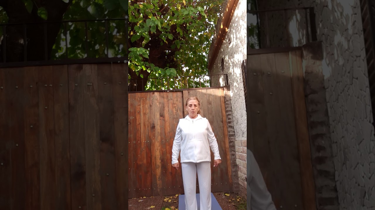 YOGAENCASA- Prof. Sara