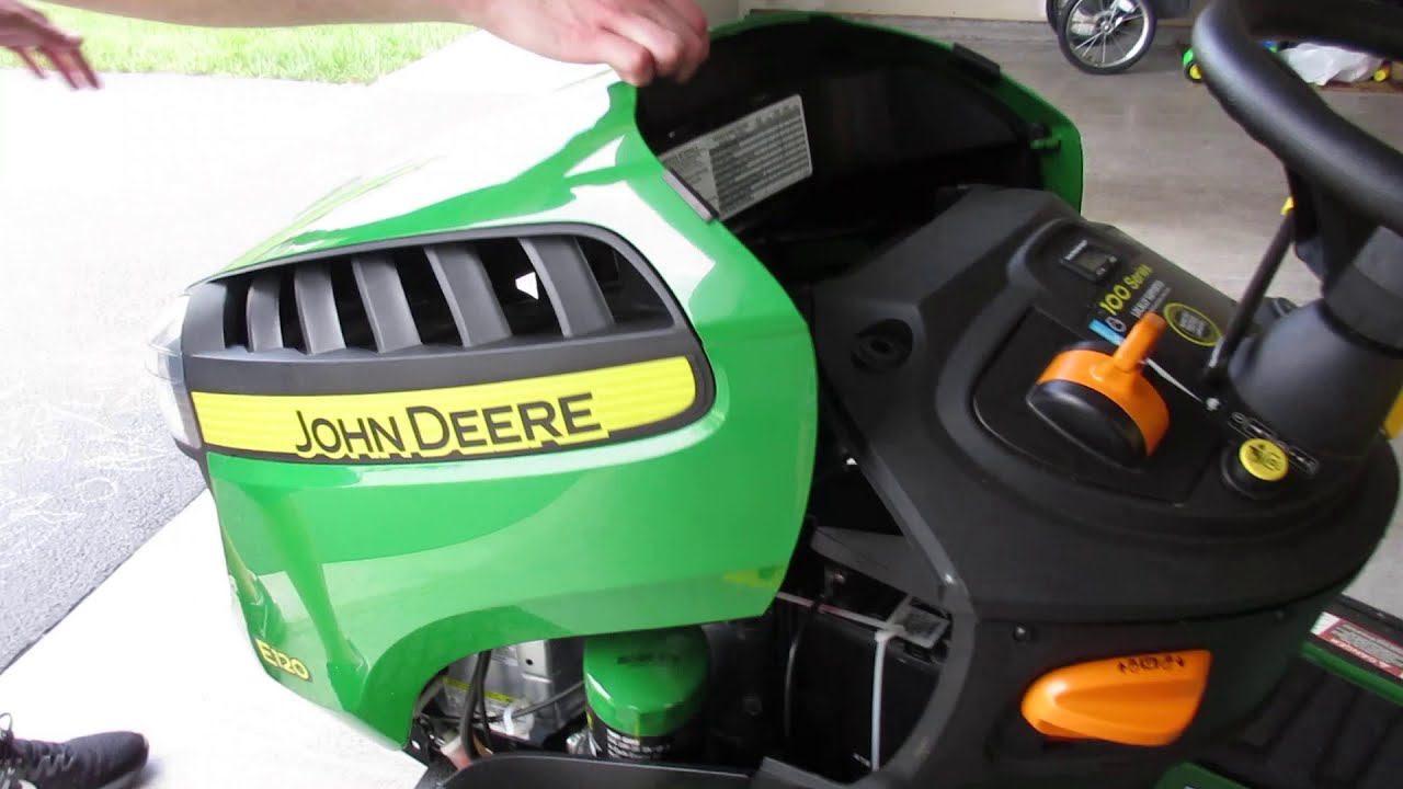 John Deere E120 Lawn Tractor Review - Overview Of John Deere E120 Mower