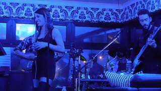 The Doctors & Mz.Hyde-Cherry Bomb+I Hate Myself For Loving You-live B-life-28-4-2017