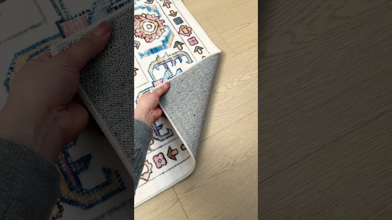 Transforming the Living Room with a Vintage Floral Rug ✨ 