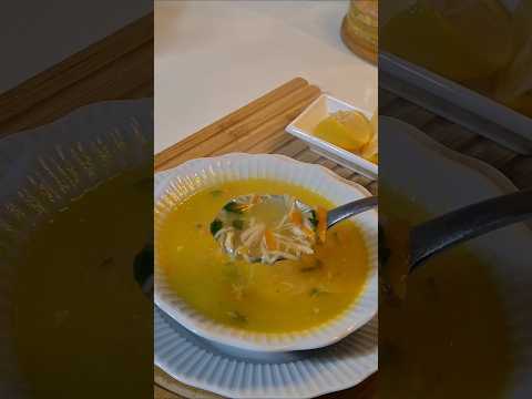 İftara Denenmesi Gereken Tavuklu Şehriyeli Çorba Tarifi