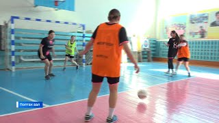 Есинские школьницы стали бронзовыми призерами на Всероссийских соревнованиях по мини-футболу