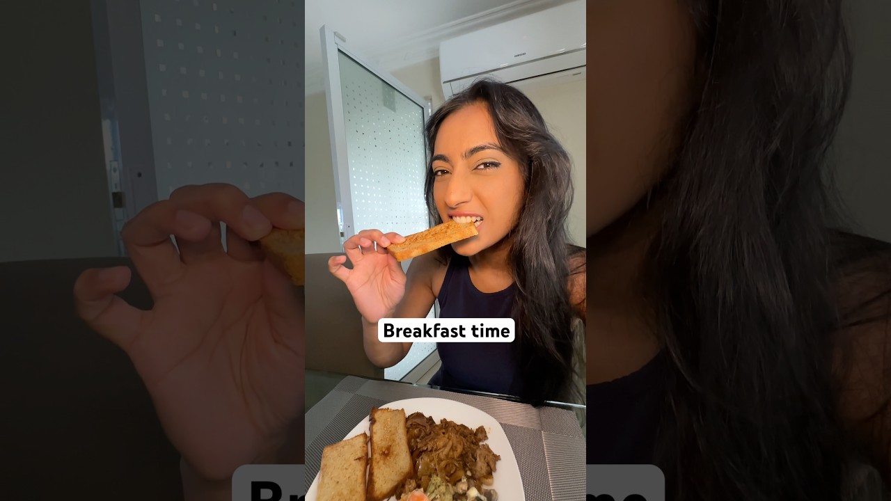 Breakfast time🫶🏽 eating garlic bread & veggies 