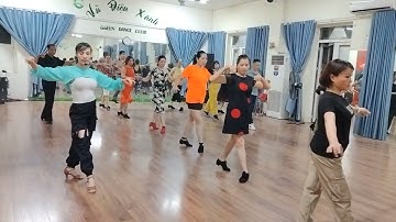 Rumba cơ bản - Bước quay - tập luyện với Vũ Điệu Xanh