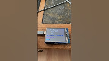 Arduino Uno R3, With a 2.8 Touch Screen Lcd Shield, Playing Flappy Bird!