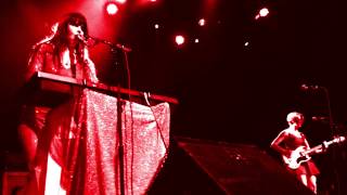 Le Butcherettes / Burn the Scab / 04-15-2015