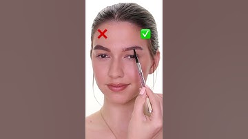How to do your eyebrows! Which side do you prefer? 💗 #shorts #makeup #maquillaje #latina