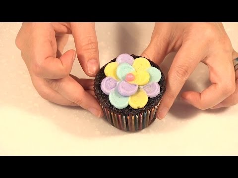 pull-dot-flower---cupcake-decorating-class---#-6