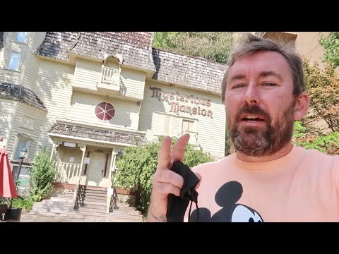 The Best Walk Thru Scary Attractions in Gatlinburg - Mysterious Mansion / Ripley’s Haunted Adventure