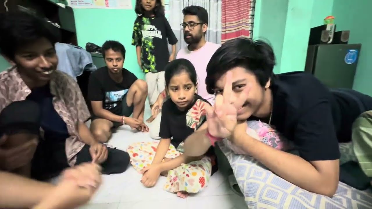 সবাই মিলে লুডু টুর্নামেন্ট করা হলো। 