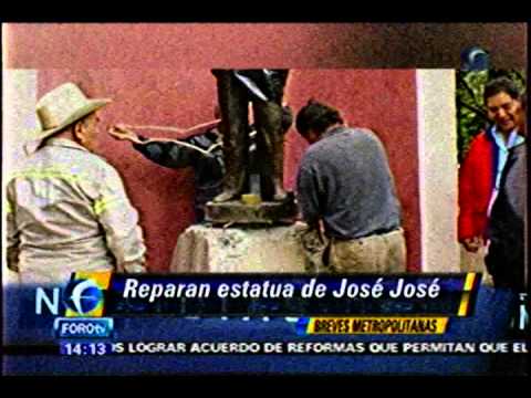 Llevan a reparar estatua de José José