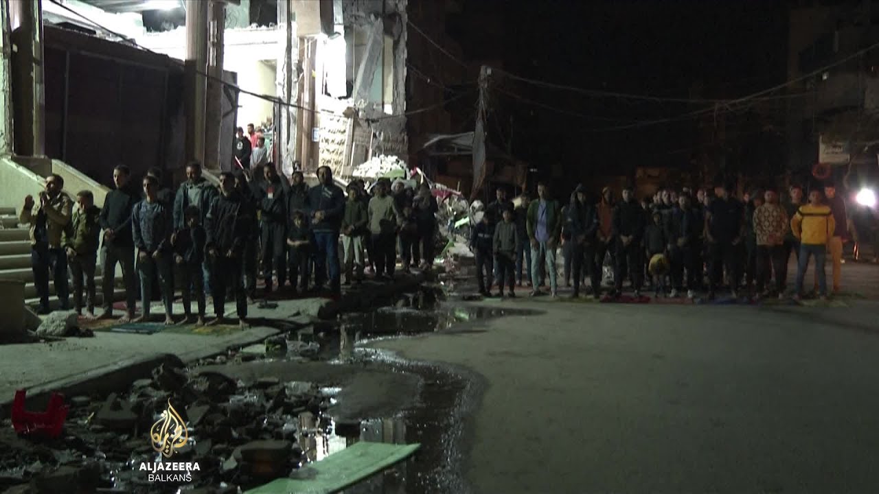 الفلسطينيون في غزة يستقبلون شهر رمضان وسط الحرب والجوع