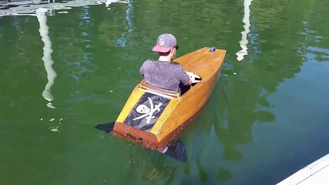 Plywood mini boat electric hydro fins - YouTube