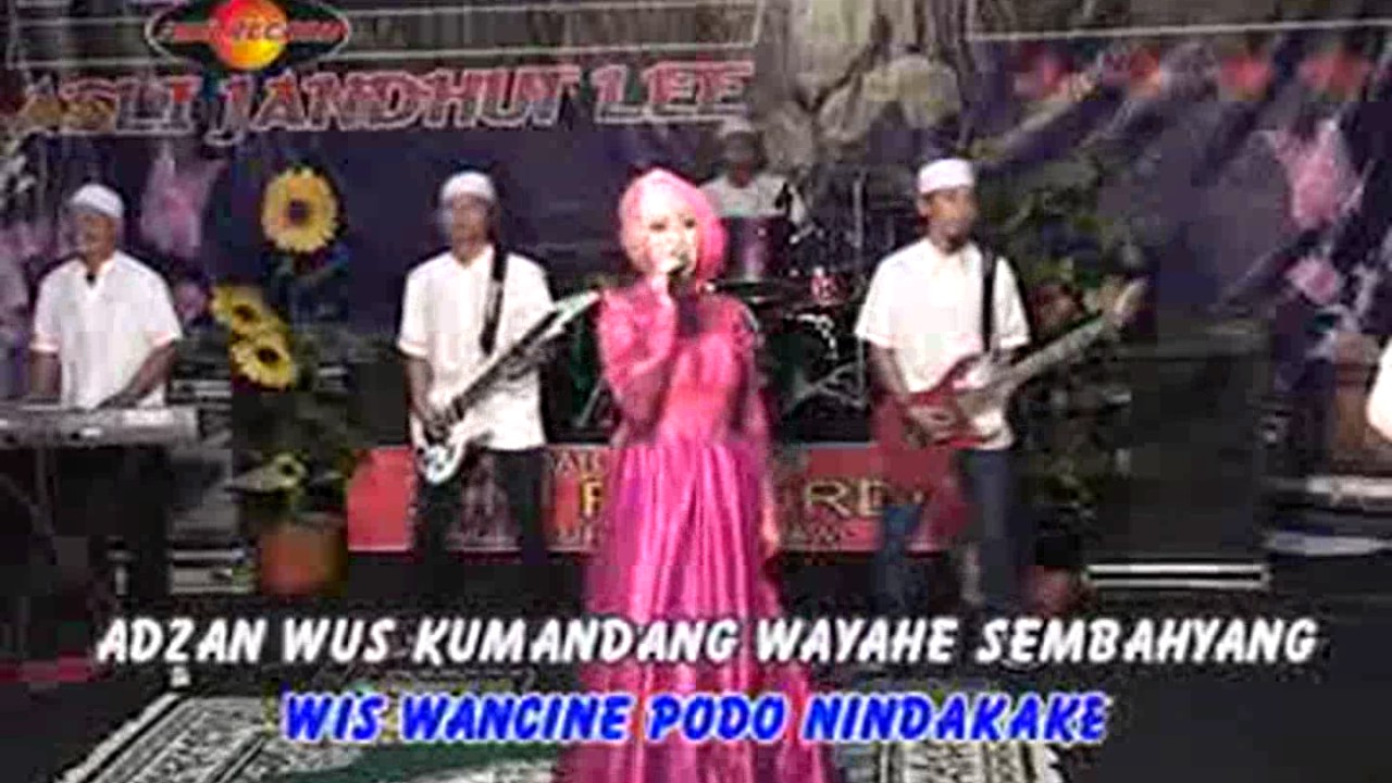 Guarda Reny Ananta - Pepeling | Dangdut (Official Music Video) su YouTube Guarda Reny Ananta - Pepeling | Dangdut (Official Music Video) su YouTube