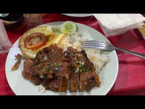 Влог 17 февраля 2022: традиционная еда во Вьетнаме, вечерние уличные кафе