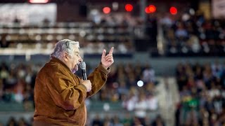 PEPE MUJICA EN TIJUANA (ESTADIO GASMART)