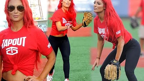 Divas Eva Marie flaunted her curves and toned body...