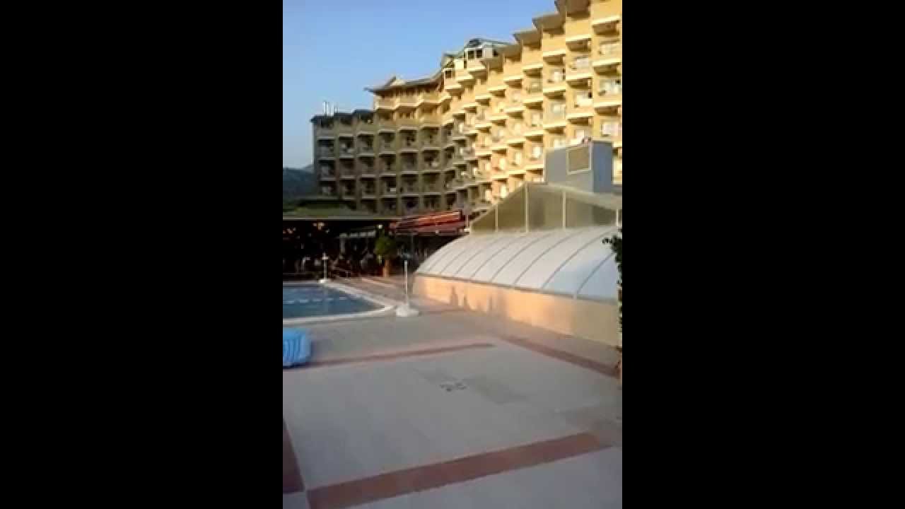 Beach Club Doganay 2014 3 территория перед отелем и пляж