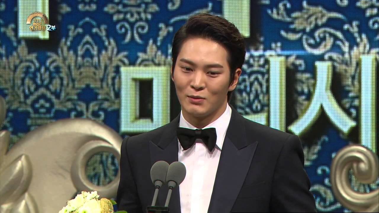 [HOT] MBC 연기대상 2부 - 우수연기상 미니시리즈 남자, 주원 20131230