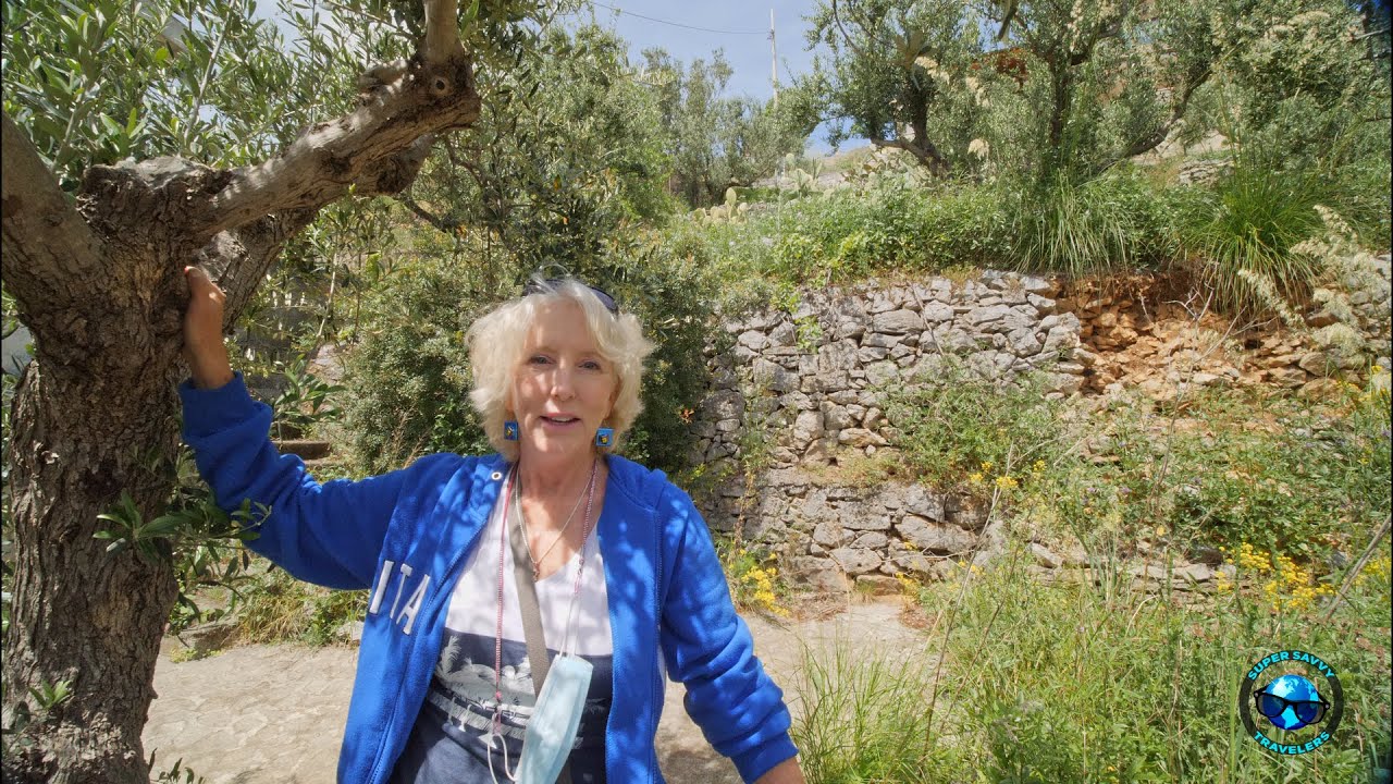 Calabria Property Alert! Stunning Apartment With Huge Terraced Garden In Santa Domenica Talao!