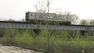 普通列車2529D H100形 札内川橋梁