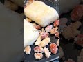 《キャラメルナッツバター餅》フライパンに砂糖大さじ4,水大さじ2,切り餅2つ入れ中弱火で5分焼いたらミックスナッツ40g入れシャリシャリなるまで5分ほど焼きバターをジュワッとからめて完成‼️