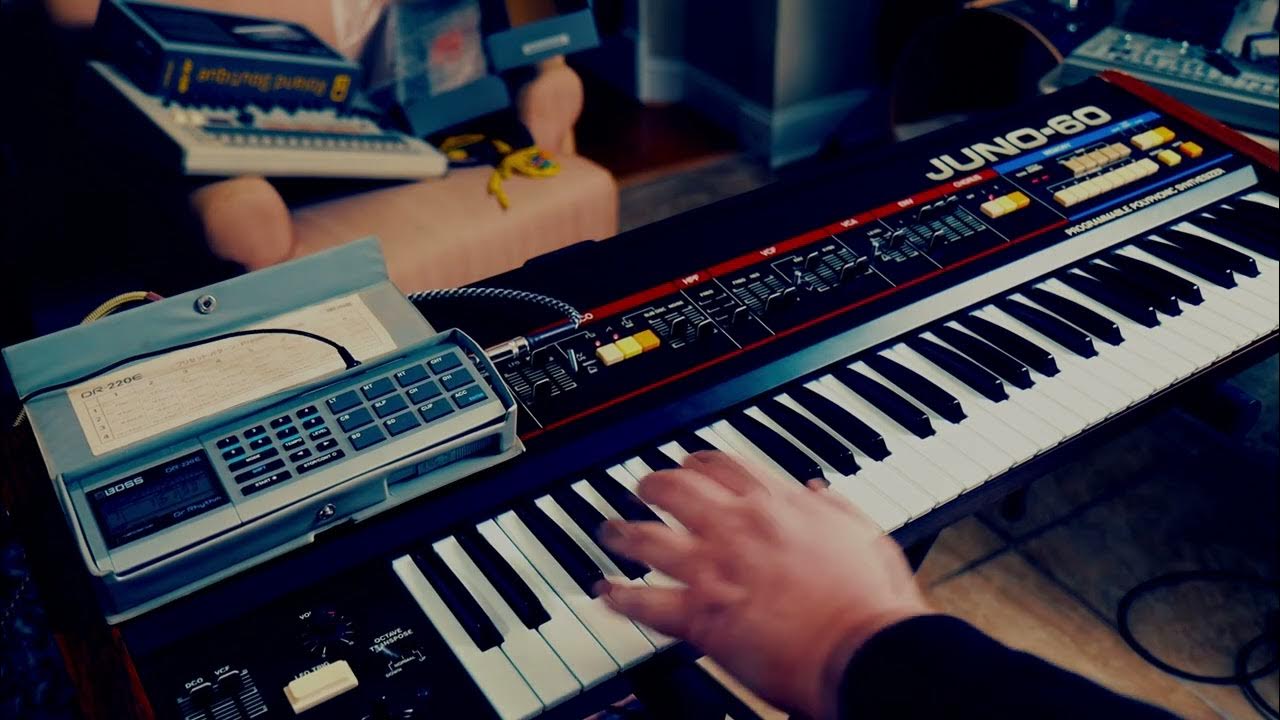 Roland Juno60 & BOSS DR220E YouTube