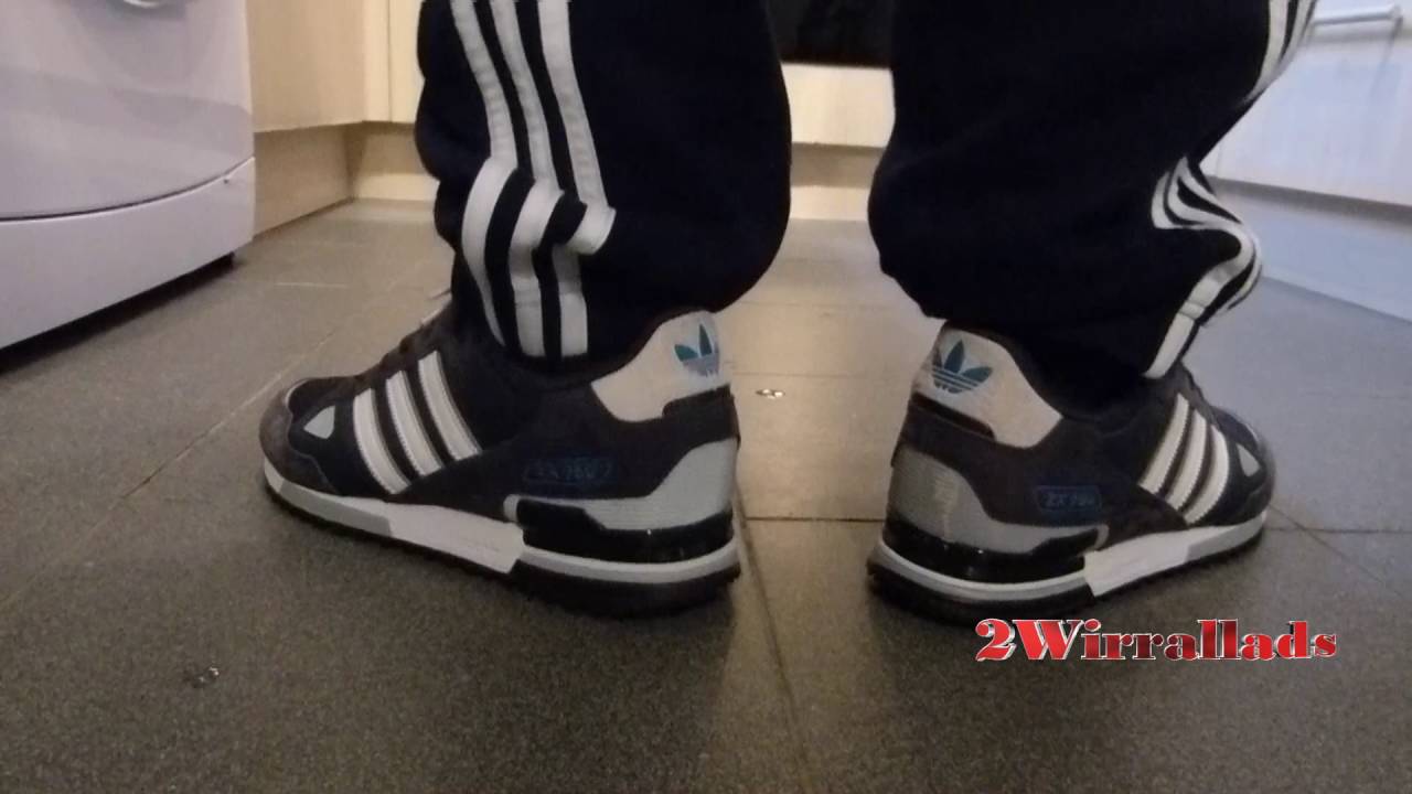 Blue Adidas ZX750 Trainers In De Kitchen - YouTube