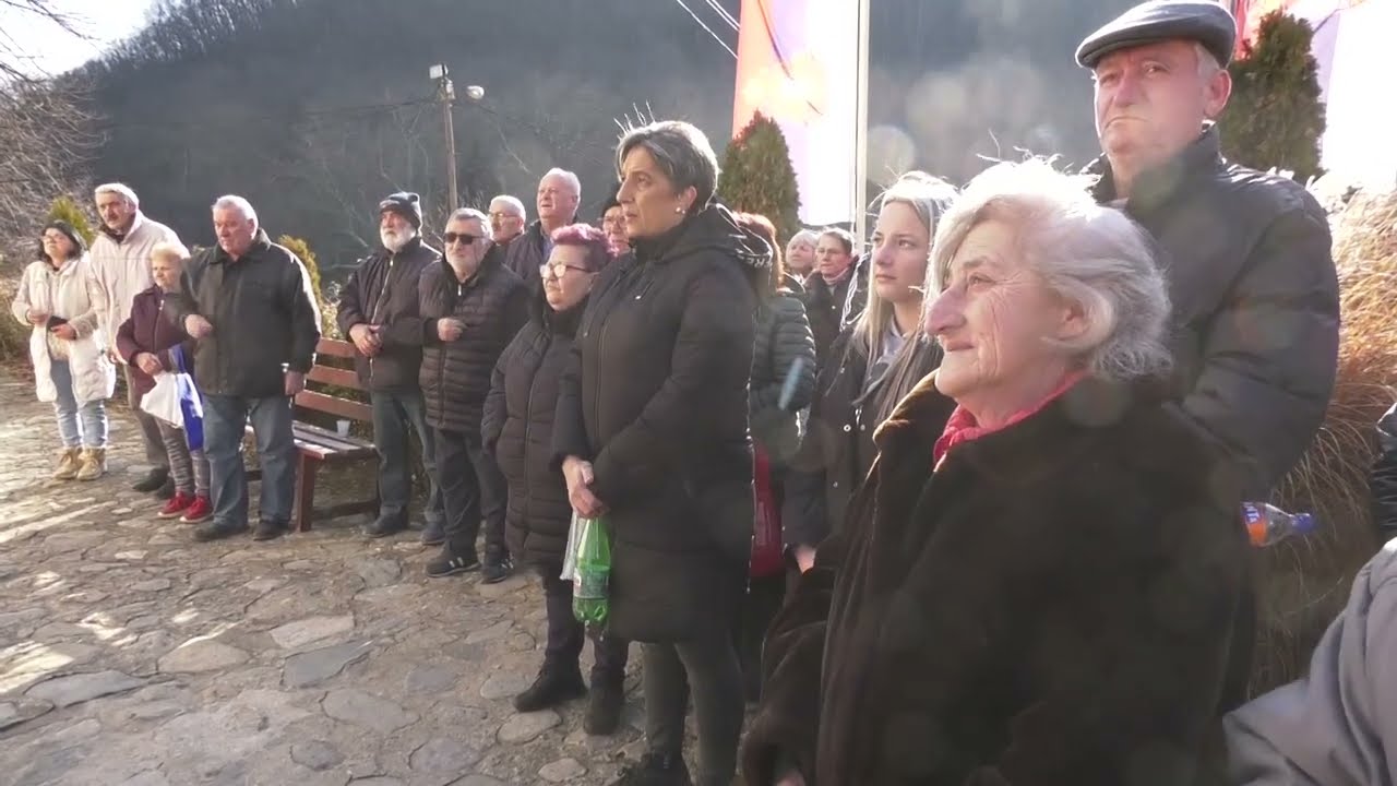 Bogojavljenje u Vranjskoj Banji - u kupanju Časnog krsta učestvovalo 60 vernika 19 01 2026