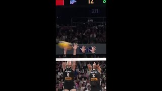 Cignal BIG BLOCKS 🙌 vs Creamline in Set 4 | 2026 PVL All-Filipino Conference Semis