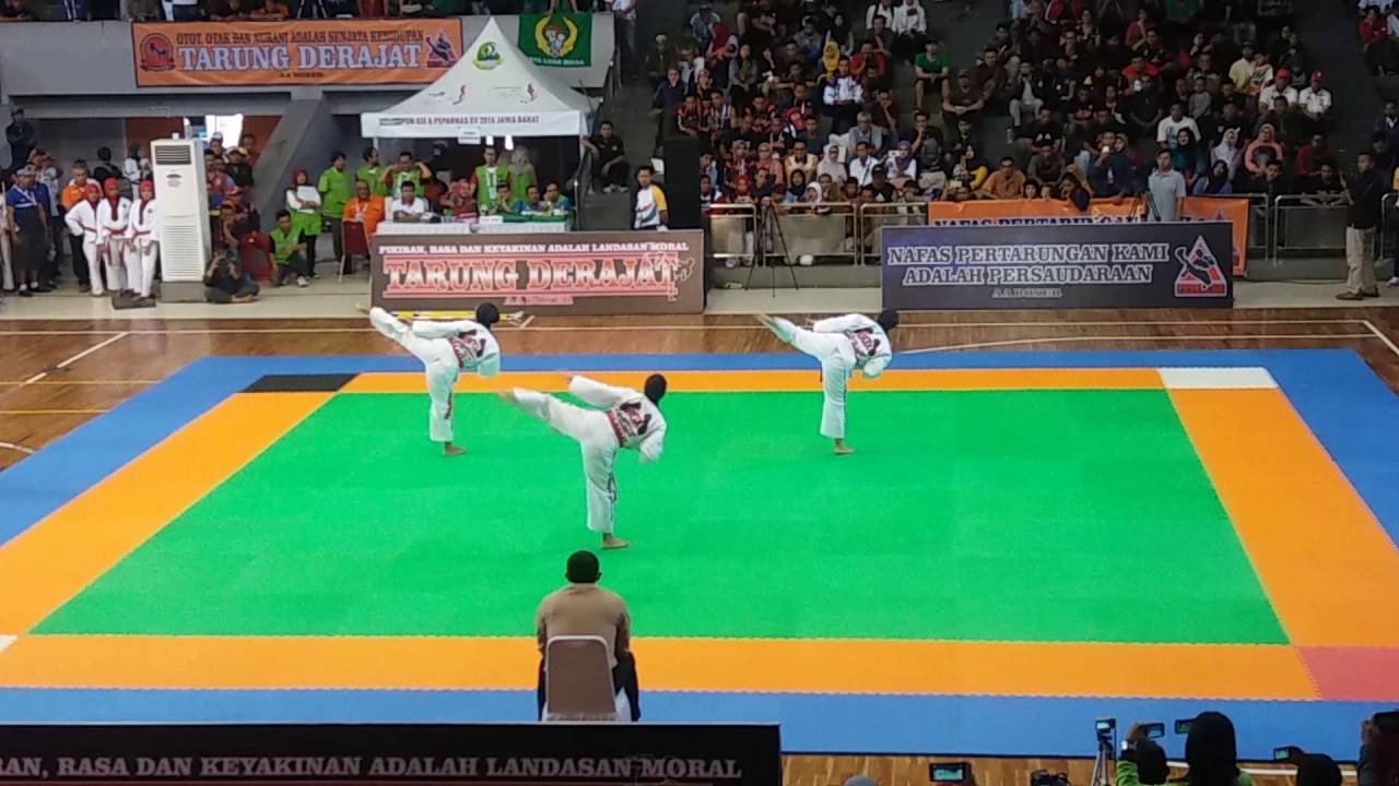 Seni gerak Tarung Derajat TIM PON JABAR - YouTube