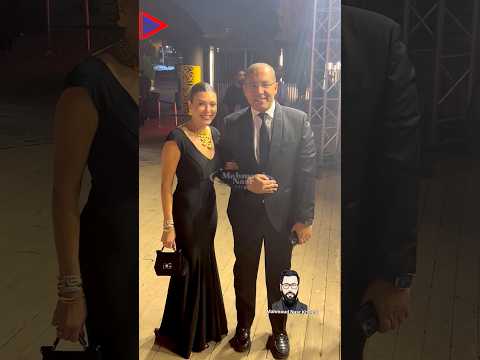 خالد صلاح وزوجته يتالقوا في عرض مسرحية ام كلثوم