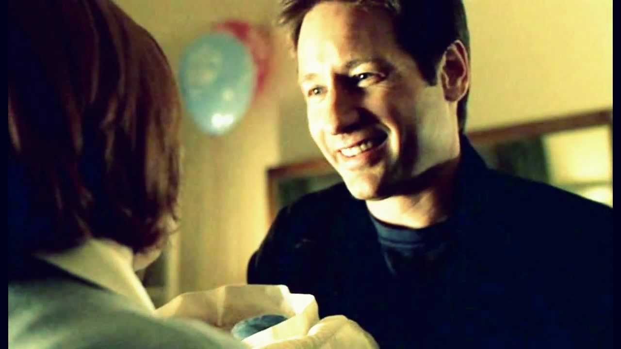 Mulder ♥ Scully Season 8 Finale YouTube