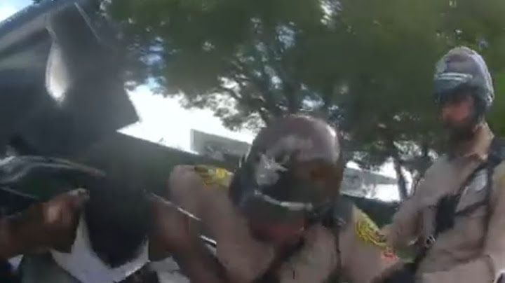 Bodycam video released of Tyreek Hill being detained by Miami-Dade police