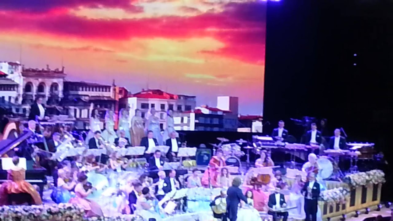 Andre Rieu World Tour 2013 Istanbul Turkey - YouTube