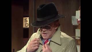 The Muppet Show - 513: Tony Randall - Cold Open (1980)