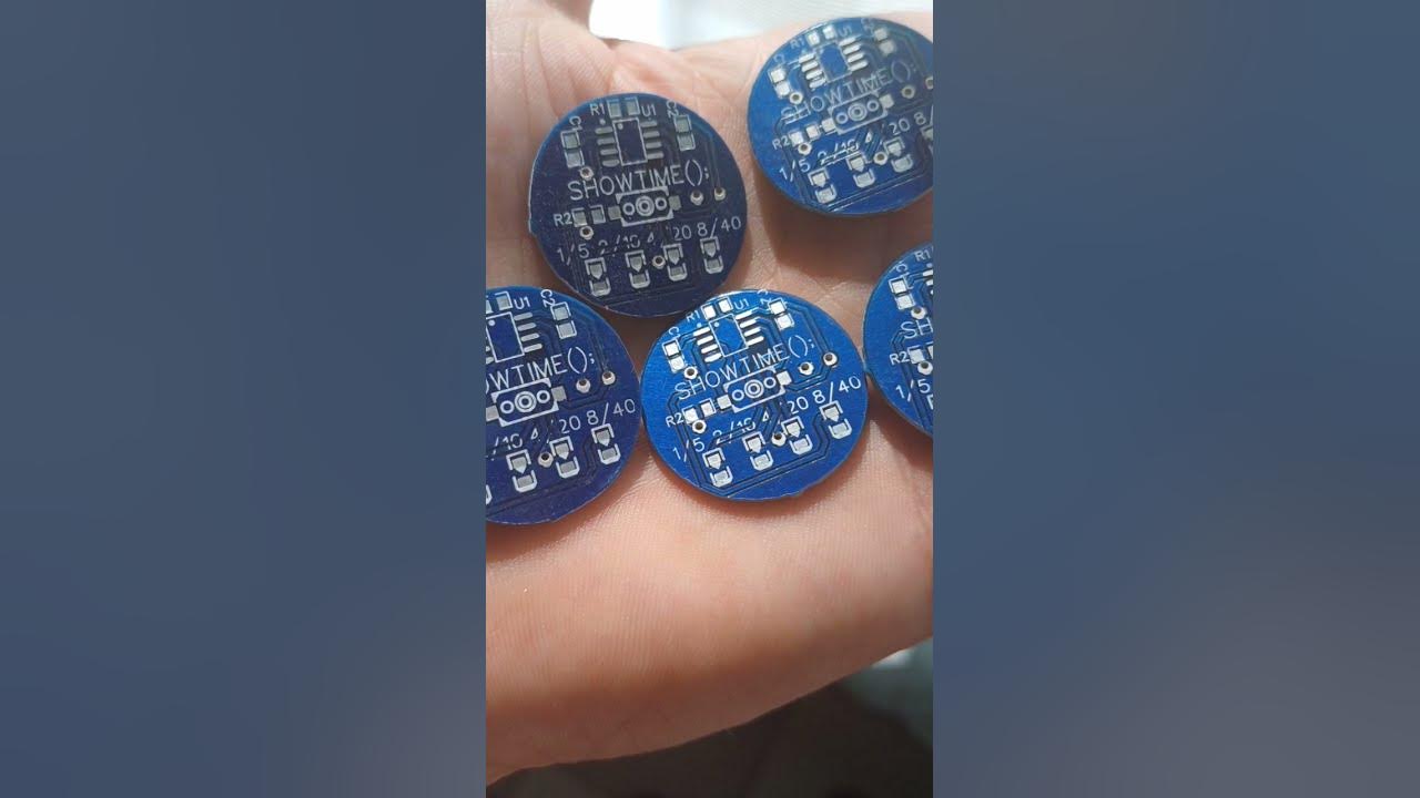 Мій бінарний годинник на ATtiny13 #arduino #opensource - YouTube