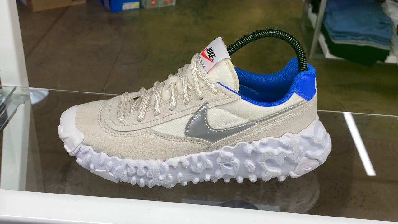 Nike Overbreak SP (Light Bone/Metallic 