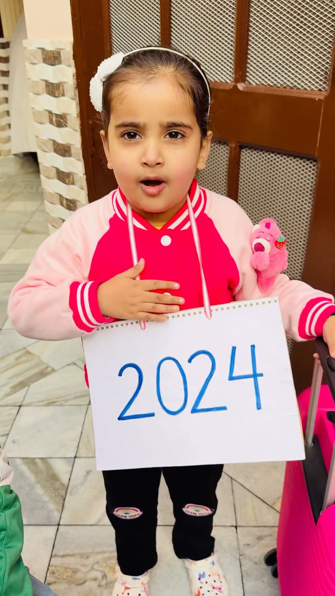 Anaya and Family Ki Taraf Se Happy New Year Everyone ❤️