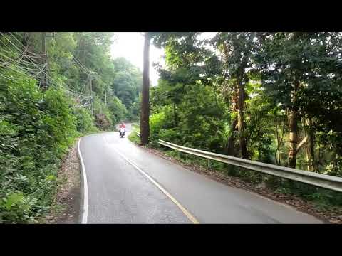 Koh Chang Island - Dangerous curvy road - ทางไปท่าเรือบางเบ้า เกาะช้าง