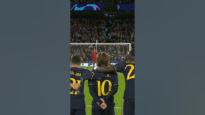 Rudiger telling Lunin which way former Chelsea teammate Kovacic was going to put his penalty