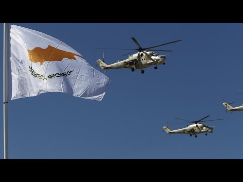 Στρατιωτική παρέλαση για την 60η επέτειο της κυπριακής ανεξαρτησίας