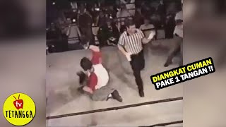 Fighter Insults Boxing Referee, Immediately Faints on SmackDown