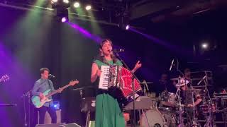 Me Voy- Julieta Venegas Live In Chicago