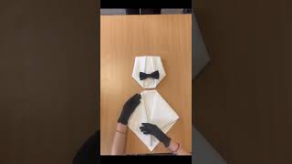 Die Smokingjacke, der Hingucker für euer Couvert.#lovegastro #loveservice # serviette