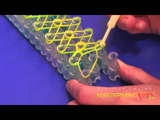 How To: Make the Rainbow Loom Diamond Bracelet 