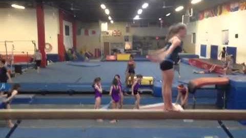 Standing layout step out to split jump
